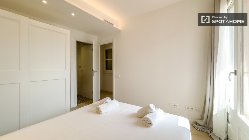 Apartment Barcelona, 2 beds, 74m² — photo 23