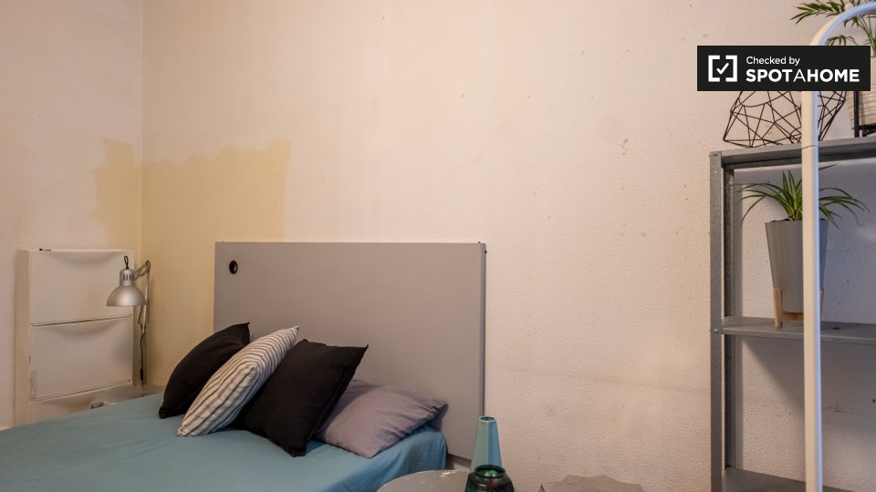 Double room Madrid, 9 beds — photo 5