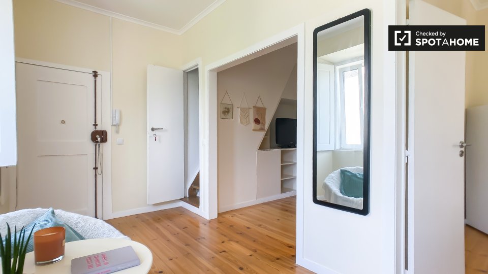 Apartment Lisbon, 1 bed — photo 13