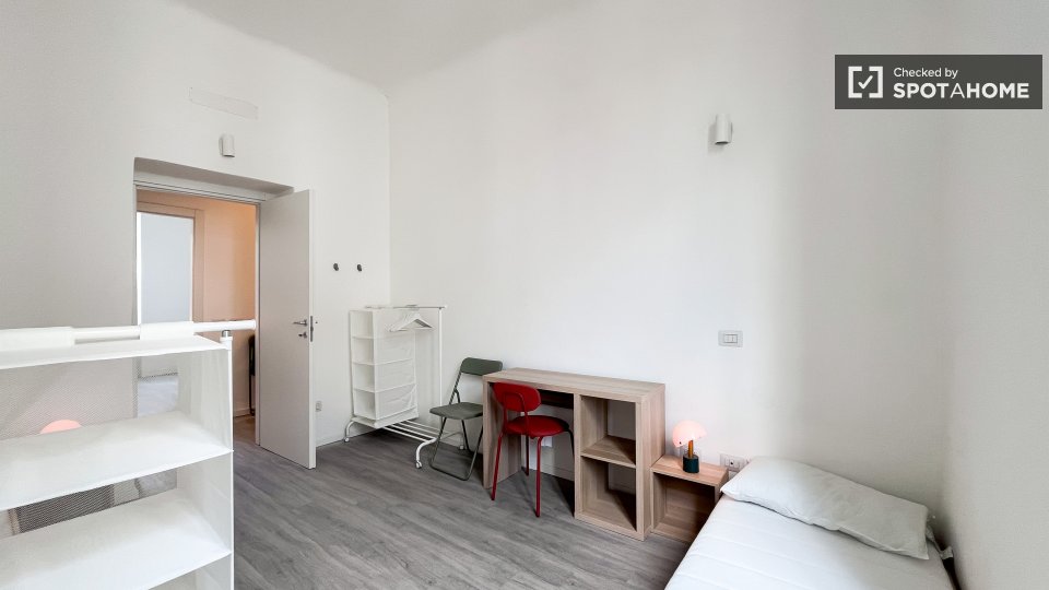 Double room Milan, 4 beds, 90m² — photo 16