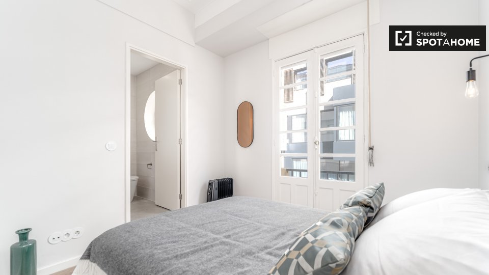 Apartment Porto, 3 beds, 100m² — photo 16