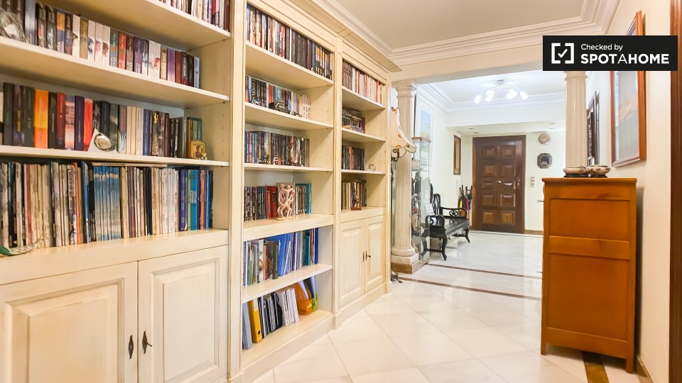 Double room Lisbon, 4 beds, 180m² — photo 18