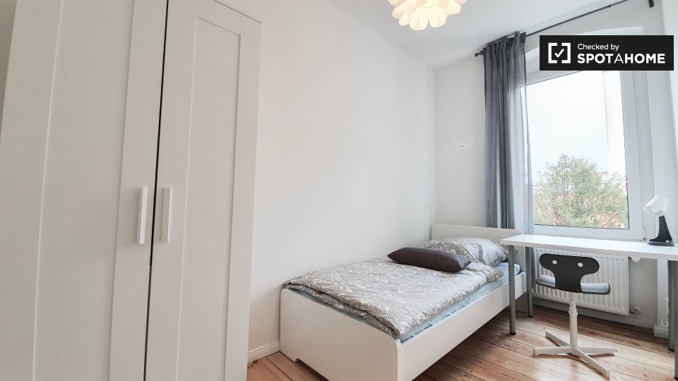 Double room Berlin, 3 beds — photo 17