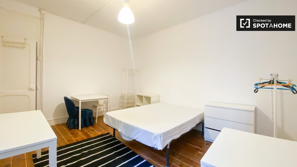 Double room Lisbon, 8 beds, 220m² — photo 4