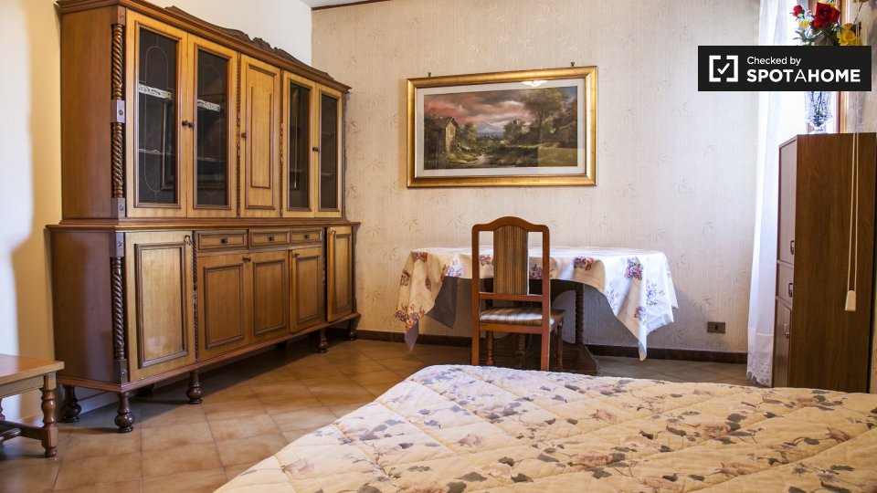 Double room Rome, 8 beds, 360m² — photo 4
