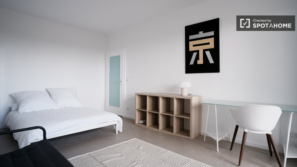 Double room Berlin, 4 beds, 65m² — photo 10