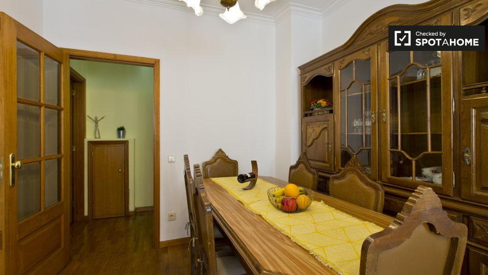 Apartment Porto, 2 beds, 100m² — photo 5