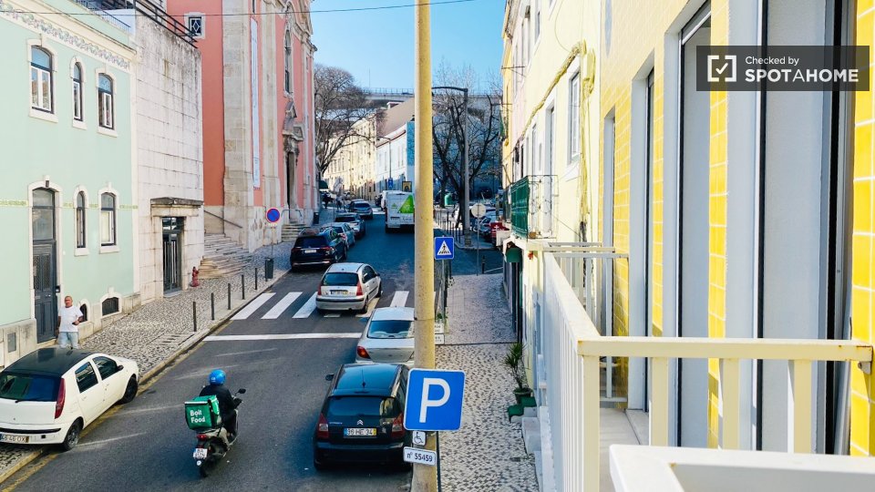 Apartment Lisbon, 1 bed — photo 4