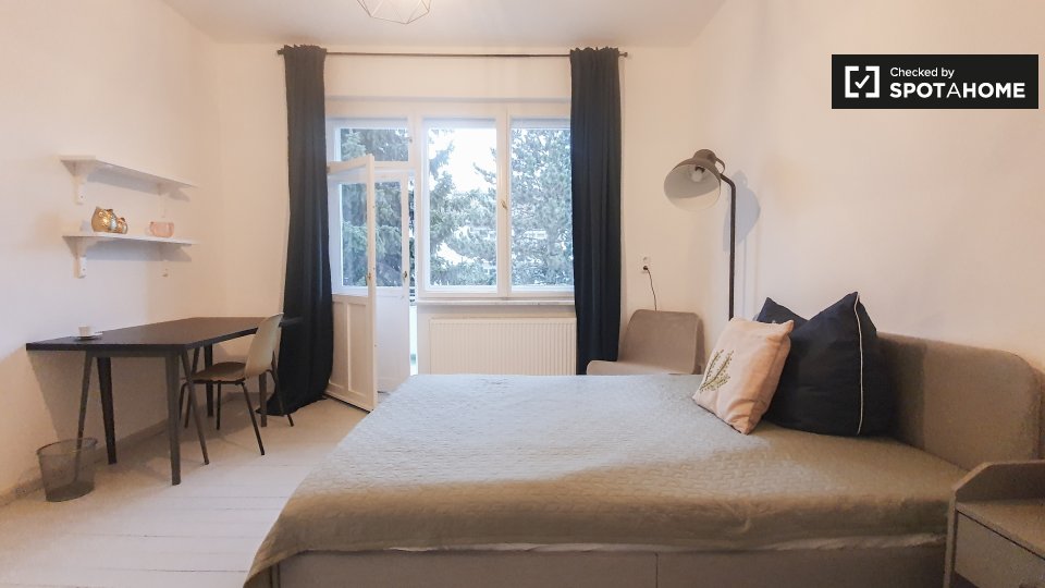 Double room Berlin, 3 beds — photo 9