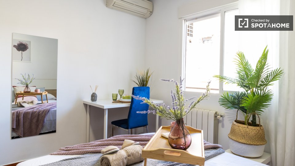 Double room Madrid, 4 beds — photo 11