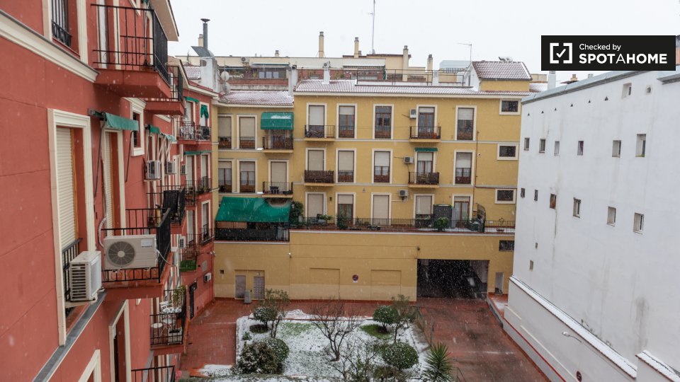 Apartment Madrid, 1 bed, 38m² — photo 4