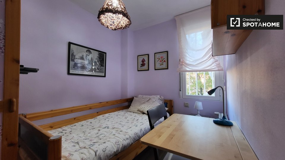 Double room Madrid, 1 bed — photo 1