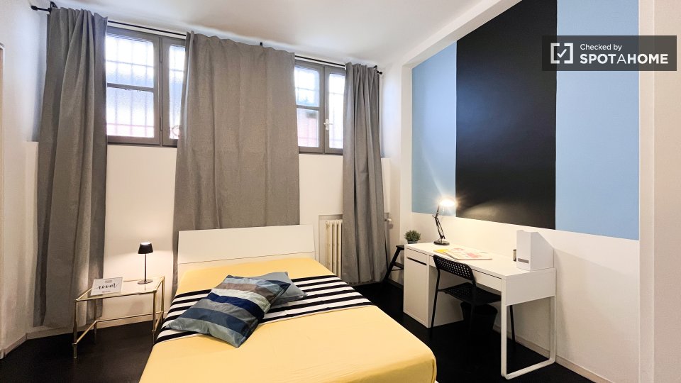 Double room Milan, 2 beds — photo 12