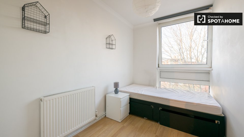 Double room London, 4 beds — photo 1