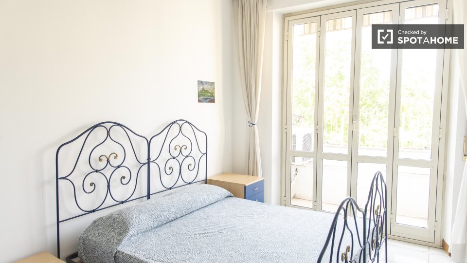 Appartamento con 2 camere da letto in affitto a Tuscolano Nord, Roma - in Rome