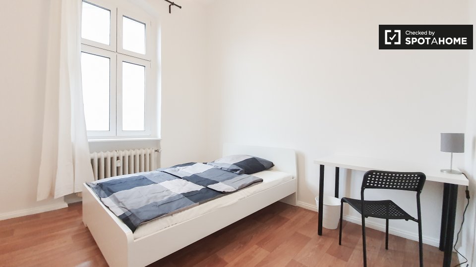 Double room Berlin, 8 beds, 180m² — photo 1