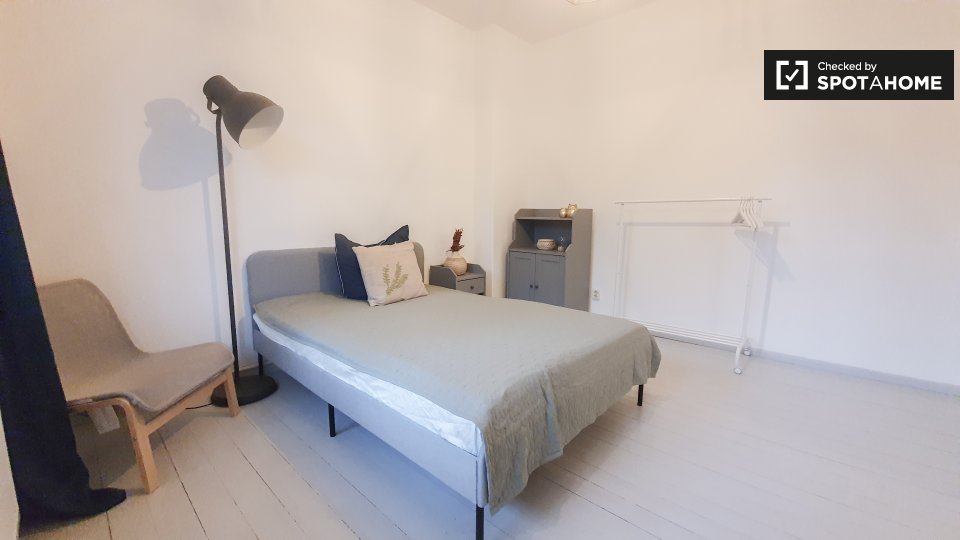 Double room Berlin, 3 beds — photo 3