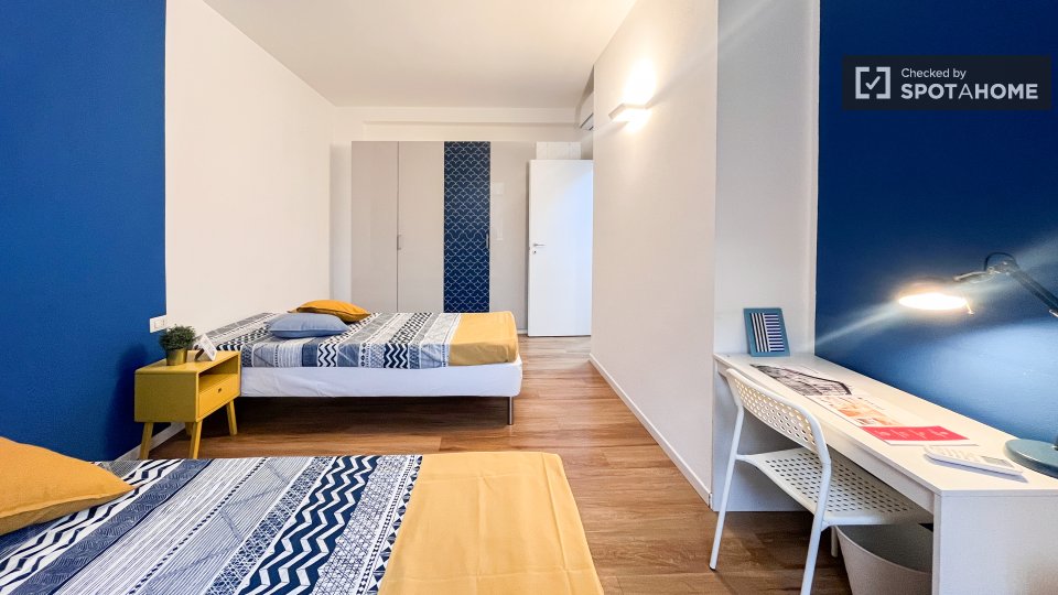 Double room Milan, 2 beds, 65m² — photo 2