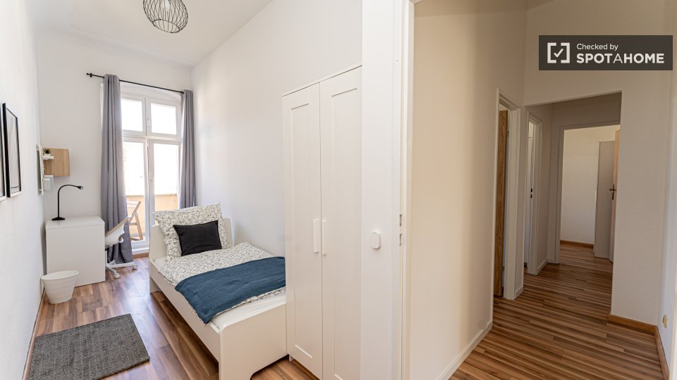 Double room Berlin, 4 beds, 65m² — photo 5