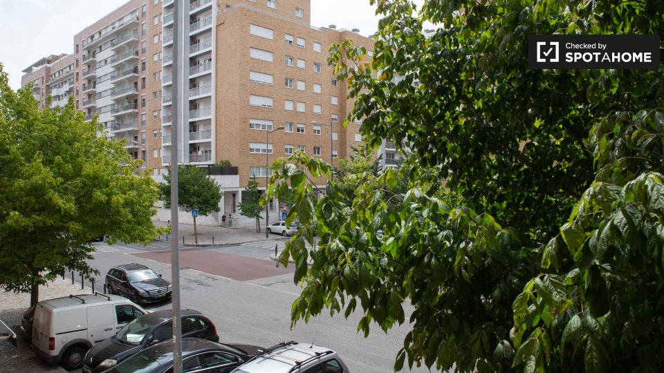 Double room Lisbon, 4 beds, 130m² — photo 7