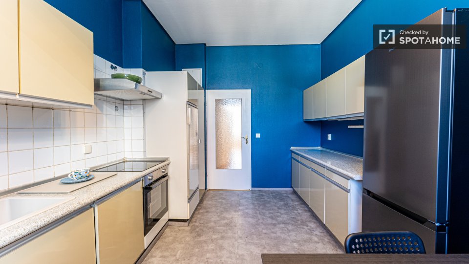 Double room Berlin, 5 beds, 166m² — photo 11