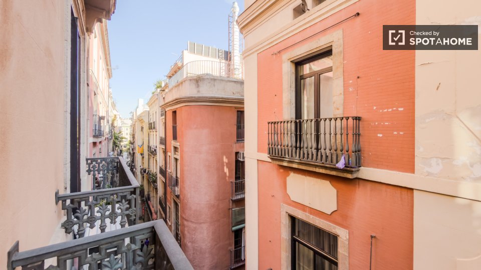 Apartment Barcelona, 1 bed, 92m² — photo 28