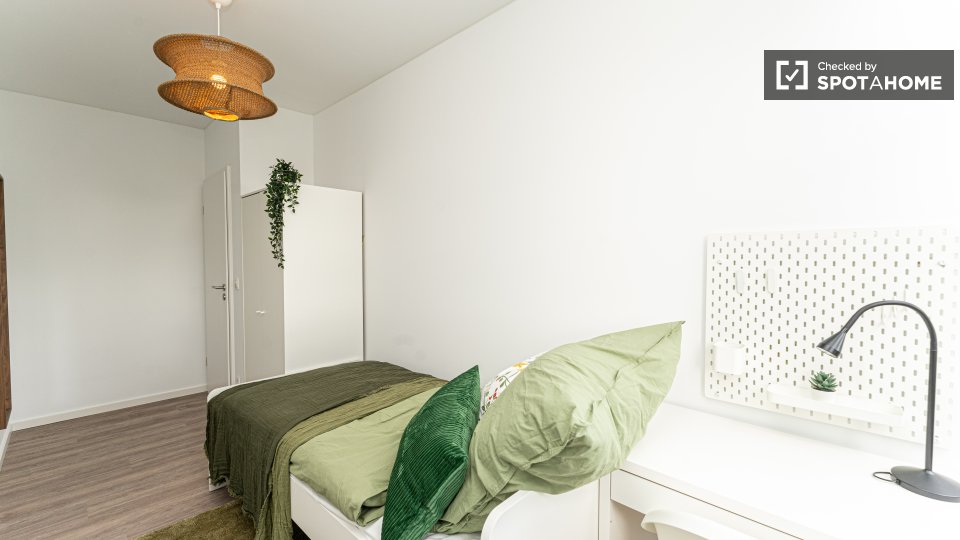 Double room Berlin, 4 beds, 60m² — photo 8