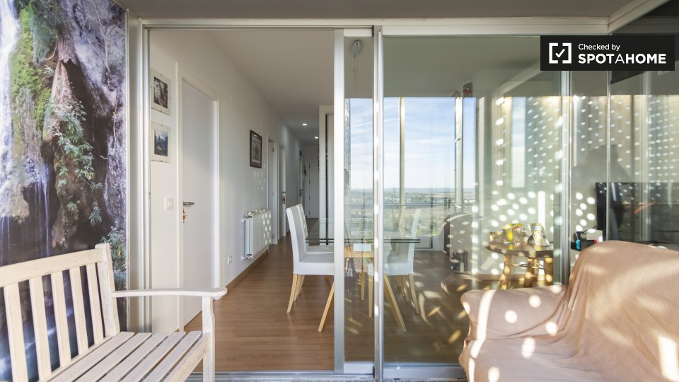 Double room Madrid, 3 beds, 120m² — photo 17