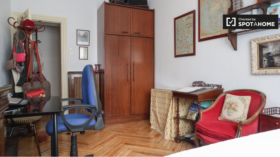Double room Madrid, 4 beds, 160m² — photo 2