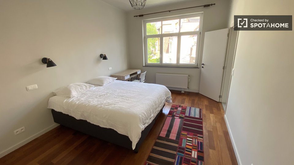 Double room Brussels, 6 beds — photo 22