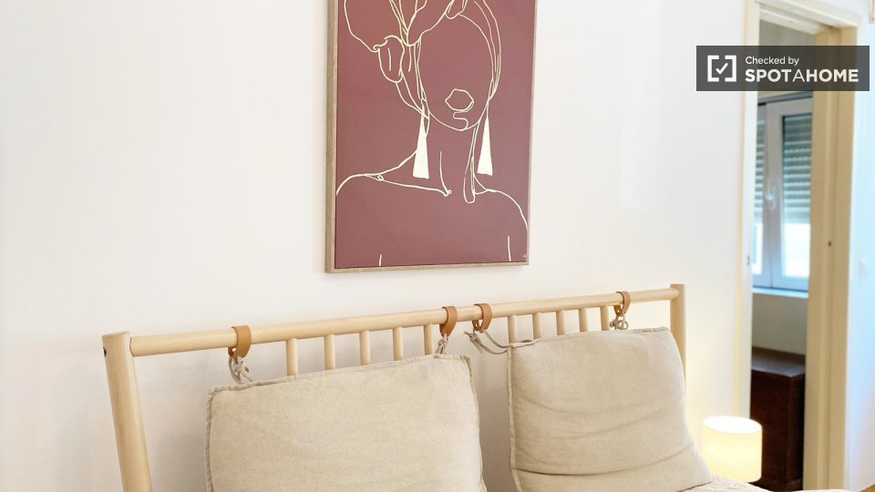 Double room Lisbon, 2 beds, 80m² — photo 43