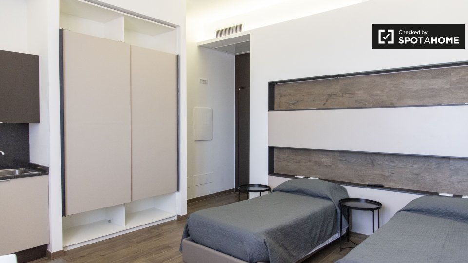 Apartment Rome, 1 bed — photo 2