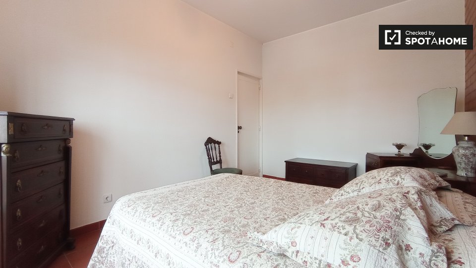 Apartment Lisbon, 1 bed, 100m² — photo 8