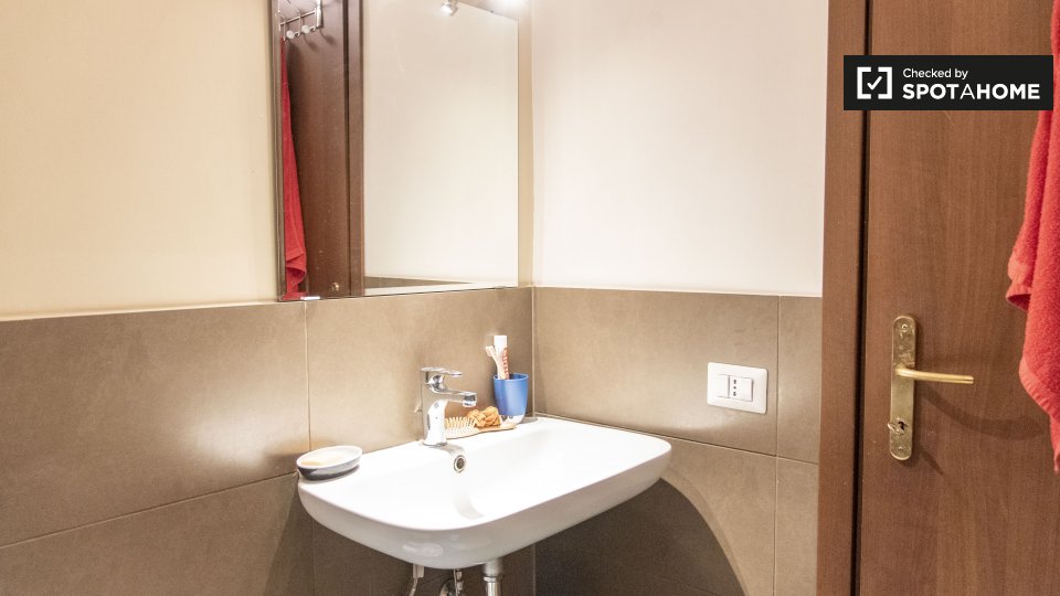 Double room Rome, 5 beds, 150m² — photo 17