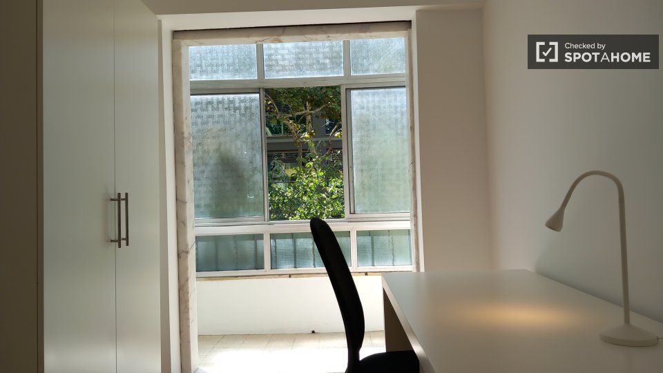 Double room Lisbon, 2 beds, 60m² — photo 2
