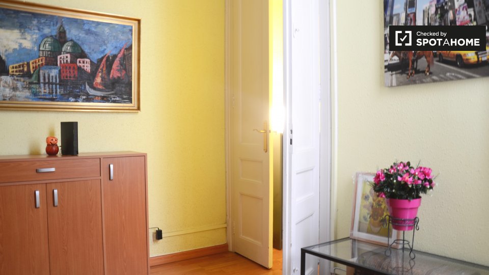 Double room Barcelona, 4 beds, 84m² — photo 17