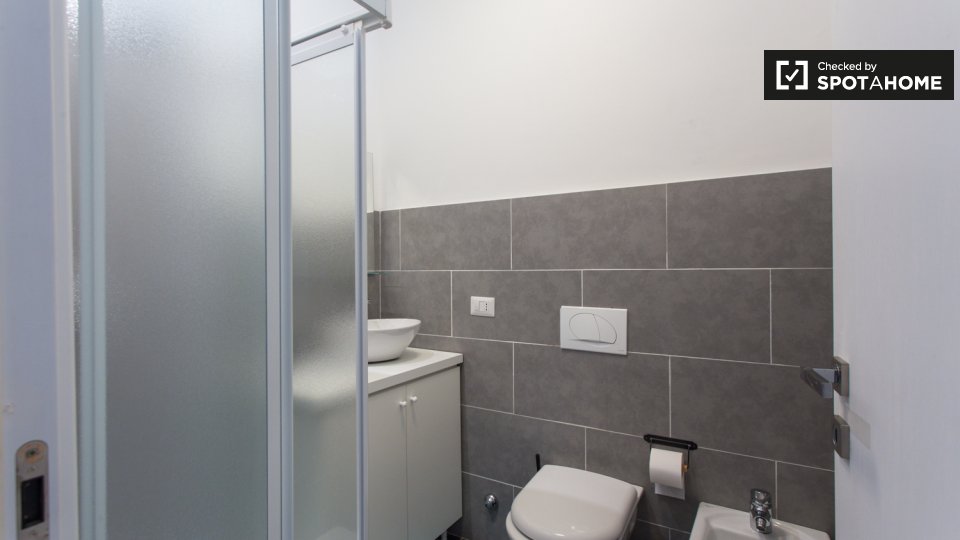 Double room Milan, 5 beds, 113m² — photo 12