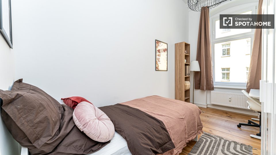 Double room Berlin, 8 beds, 136m² — photo 13