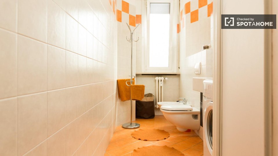 Double room Milan, 2 beds — photo 5