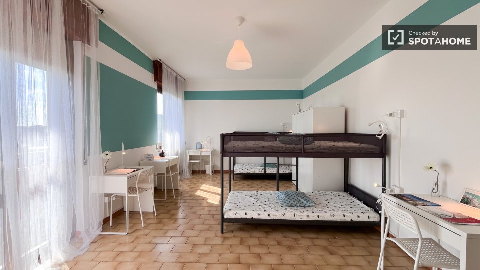 Double room Milan, 9 beds, 90m² — photo 7