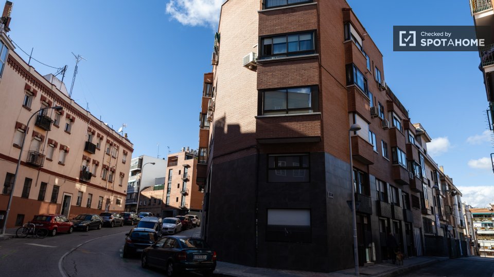 Double room Madrid, 4 beds — photo 5