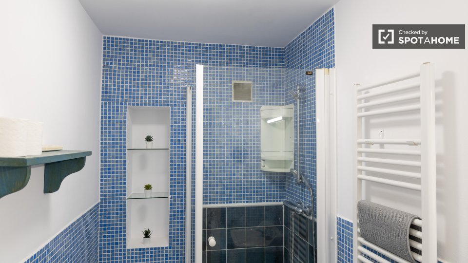 Double room Madrid, 4 beds — photo 6