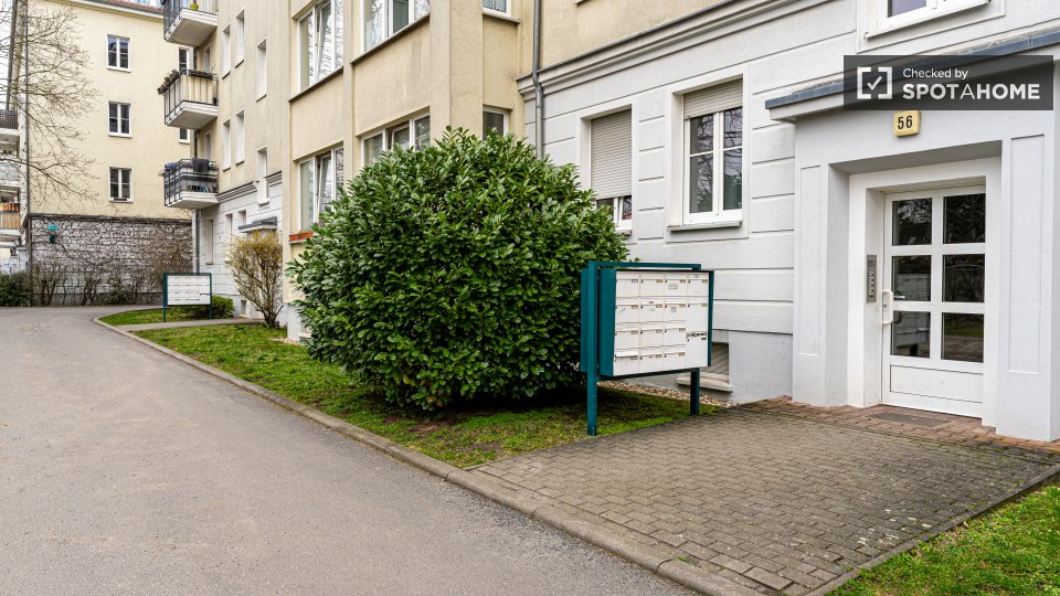 Double room Berlin, 5 beds, 69m² — photo 6