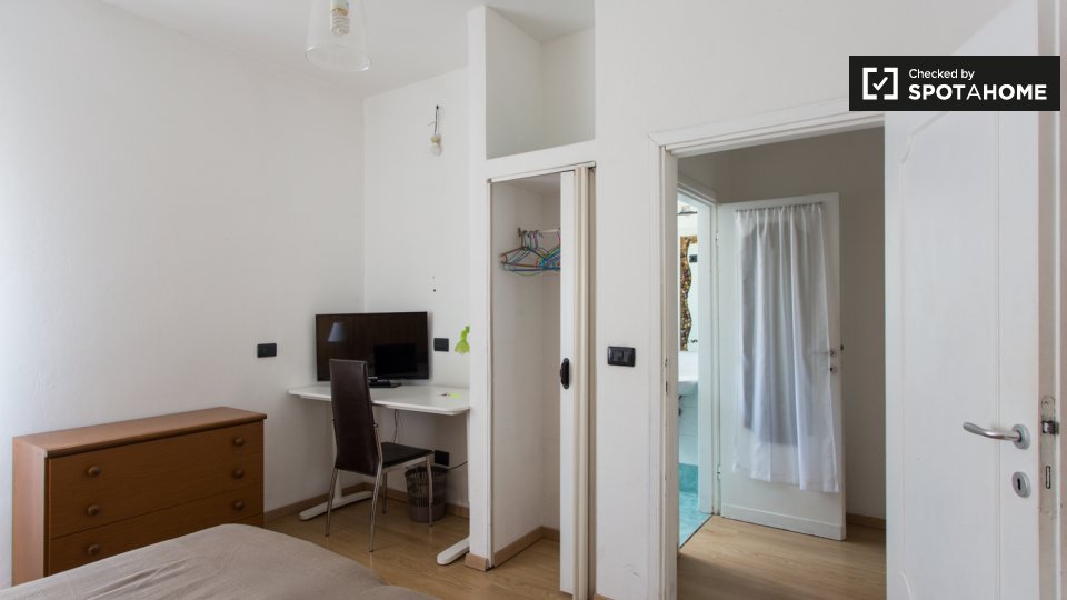 Double room Milan, 4 beds, 90m² — photo 12