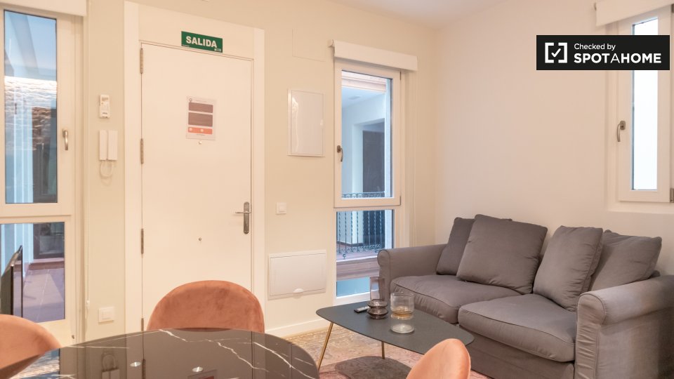 Apartment Madrid, 1 bed — photo 1