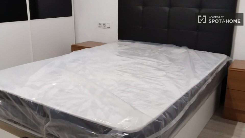 Double room Barcelona, 4 beds — photo 11
