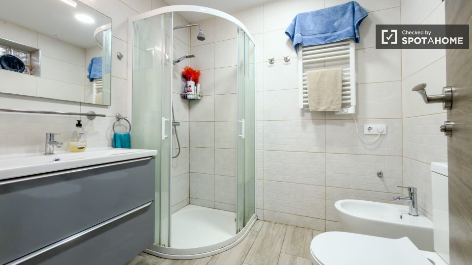 Double room Barcelona, 4 beds — photo 40