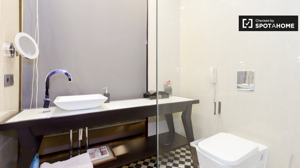 Apartment Barcelona, 2 beds — photo 10