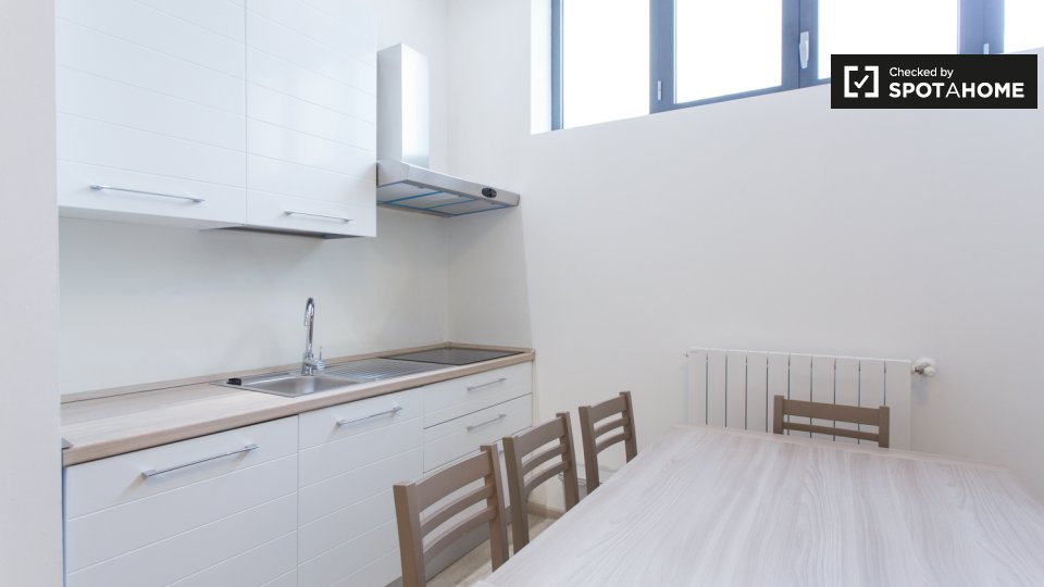 Double room Milan, 5 beds, 113m² — photo 13