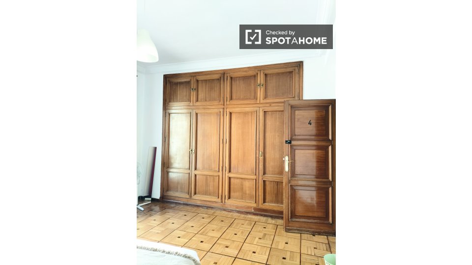 Double room Madrid, 6 beds, 200m² — photo 26